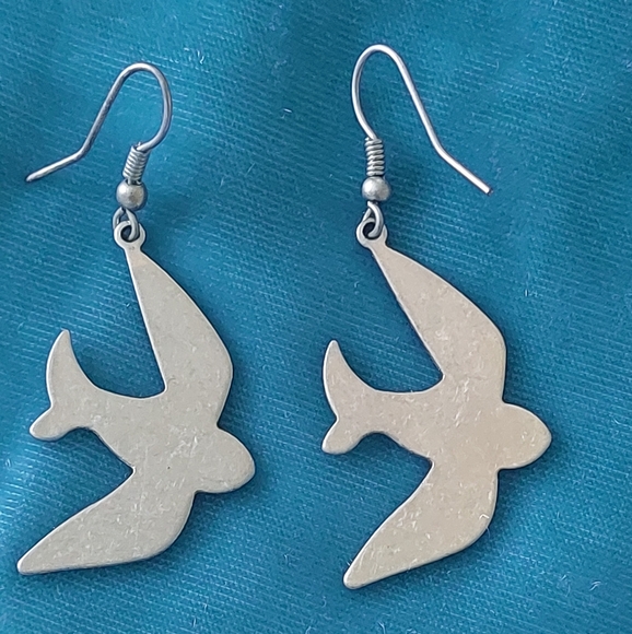 Large Gold Sparrow Earrings - Picture 1 of 1